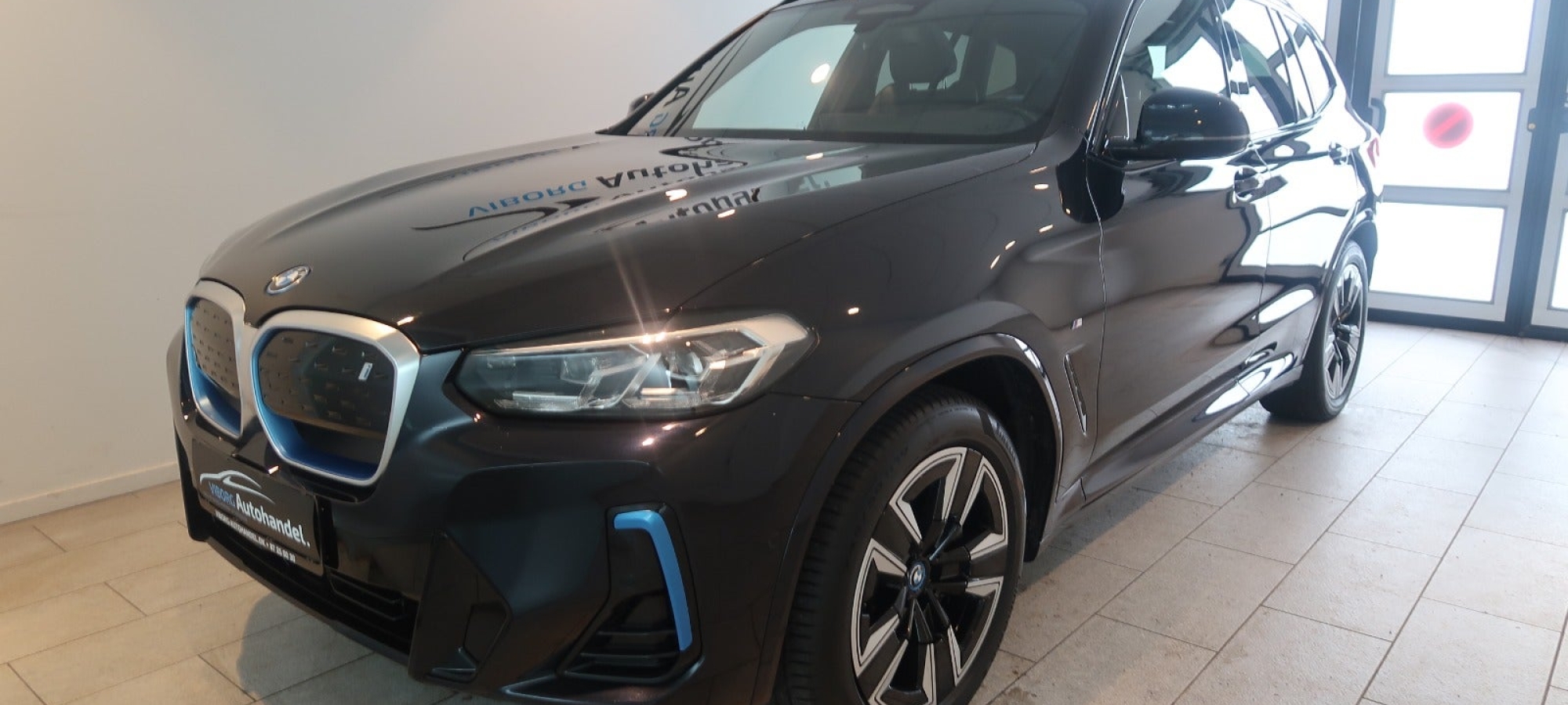 BMW iX3