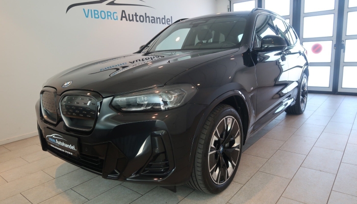 BMW iX3