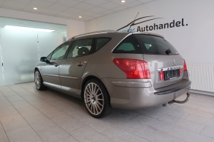 Peugeot 407
