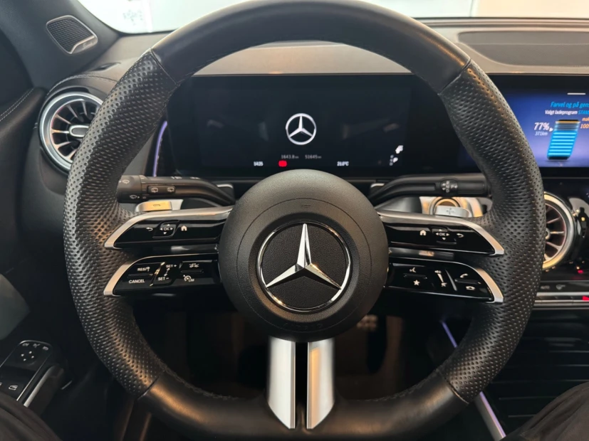 Mercedes EQB250+