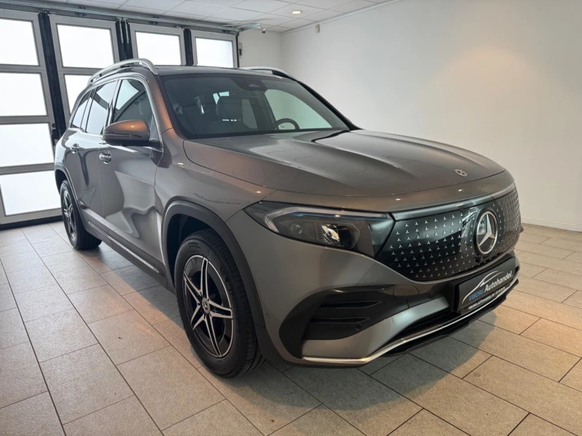 Mercedes EQB250+
