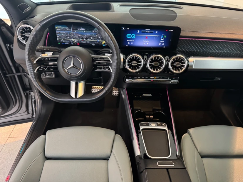Mercedes EQB250+