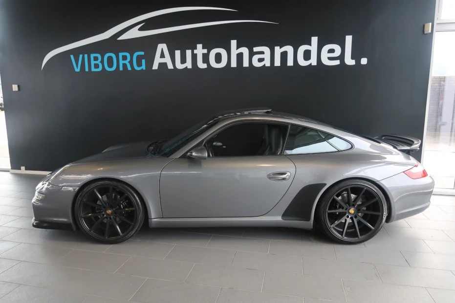 Porsche 911 Carrera