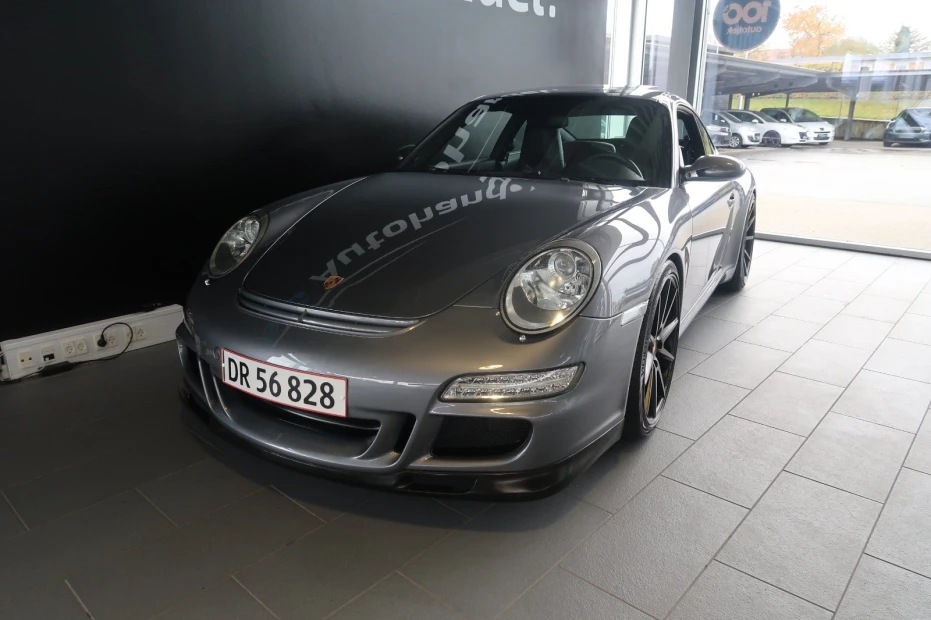 Porsche 911 Carrera