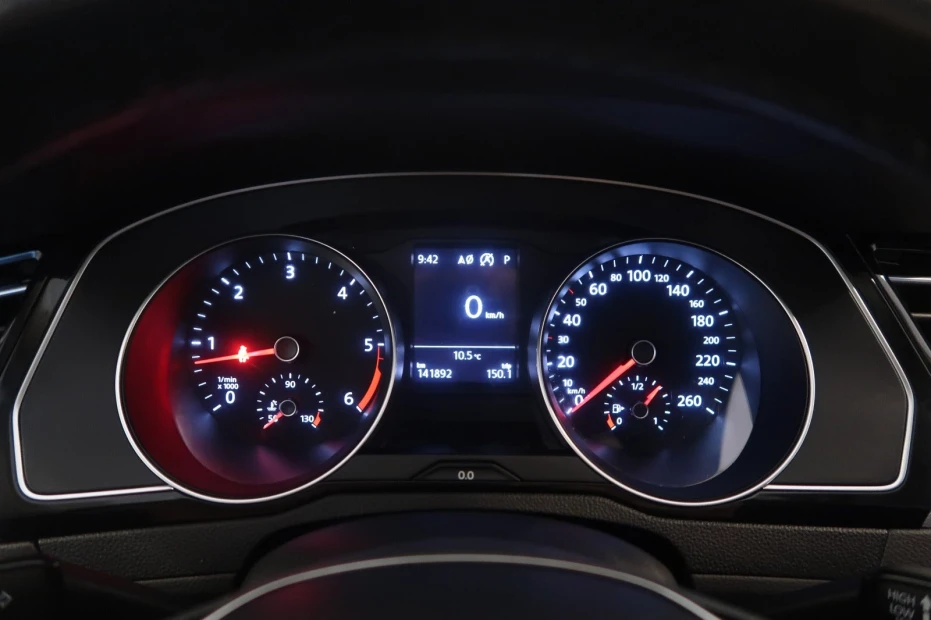 VW Passat
